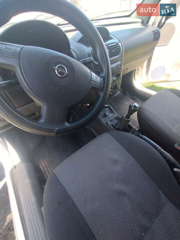 Минивэн Opel Combo 2005 в Черновцах