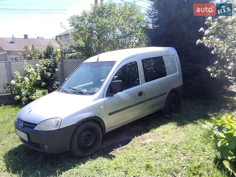 Минивэн Opel Combo 2005 в Черновцах