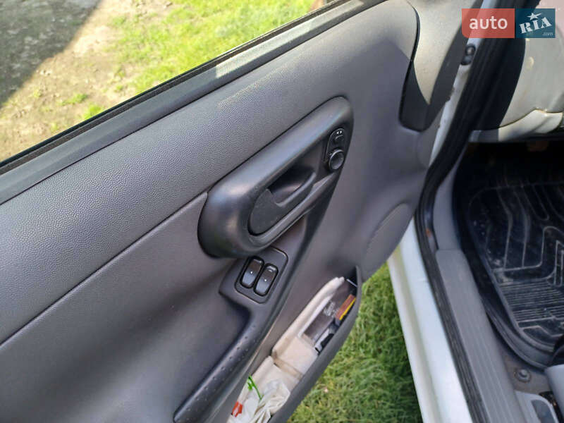 Мінівен Opel Combo 2005 в Львові