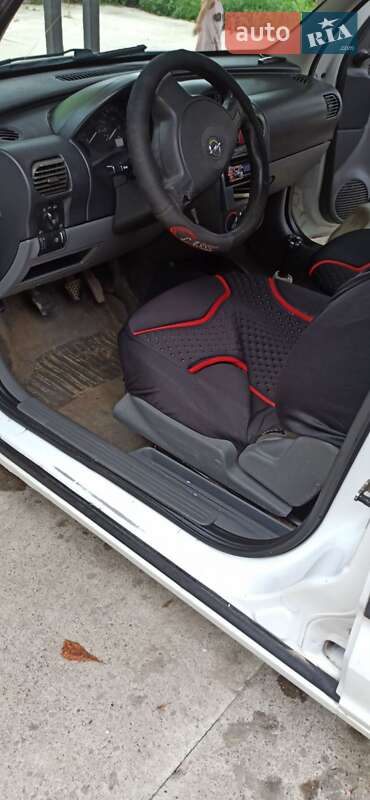 Минивэн Opel Combo 2003 в Тячеве