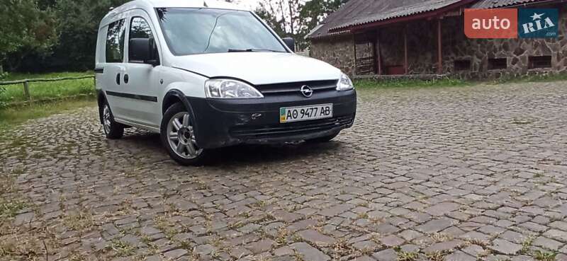 Минивэн Opel Combo 2003 в Тячеве