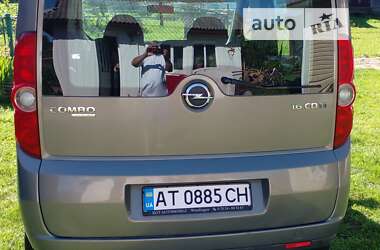Минивэн Opel Combo 2012 в Коломые