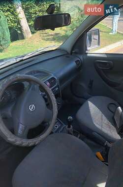 Мінівен Opel Combo 2002 в Сваляві