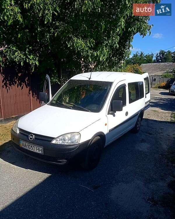 Минивэн Opel Combo 2002 в Киеве фото Минивэн Opel Combo 2002 в Киеве