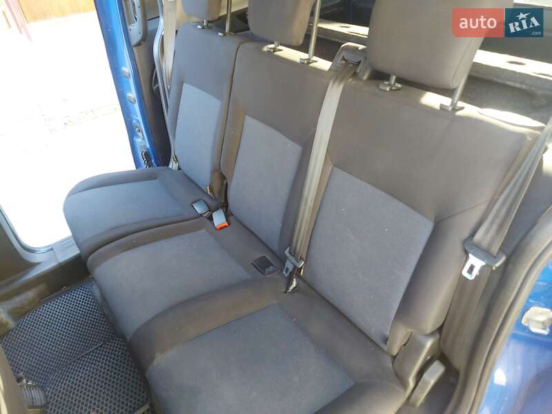 Минивэн Opel Combo 2012 в Ивановке