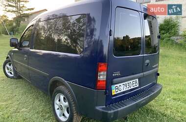 Минивэн Opel Combo 2008 в Турке