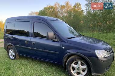 Минивэн Opel Combo 2008 в Турке