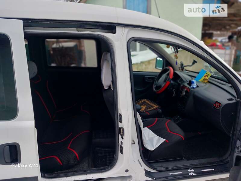 Мінівен Opel Combo 2006 в Бродах