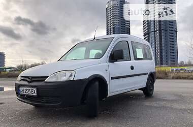 Минивэн Opel Combo 2008 в Киеве