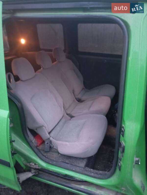 Минивэн Opel Combo 2006 в Брусилове