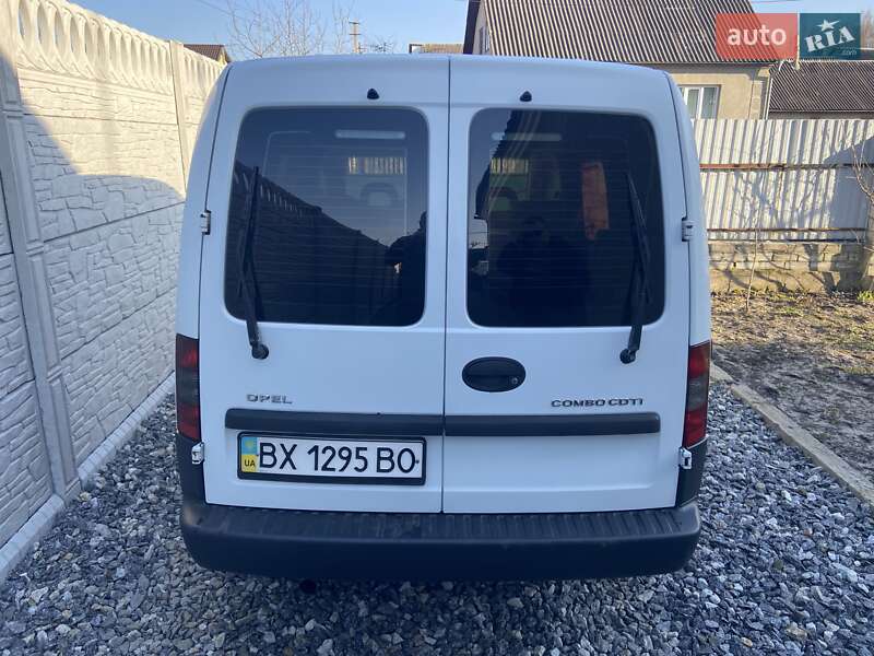 Минивэн Opel Combo 2007 в Славуте