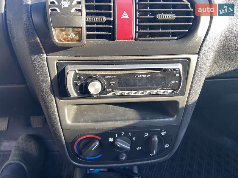 Минивэн Opel Combo 2007 в Славуте
