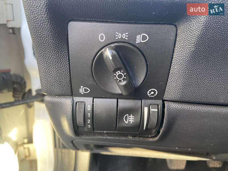 Минивэн Opel Combo 2007 в Славуте