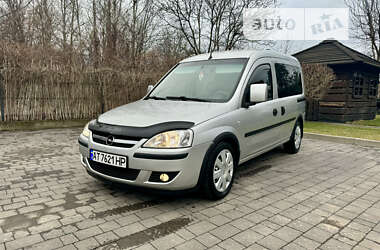 Мінівен Opel Combo 2009 в Івано-Франківську