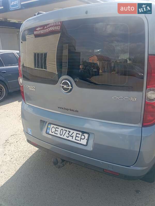 Минивэн Opel Combo 2011 в Черновцах