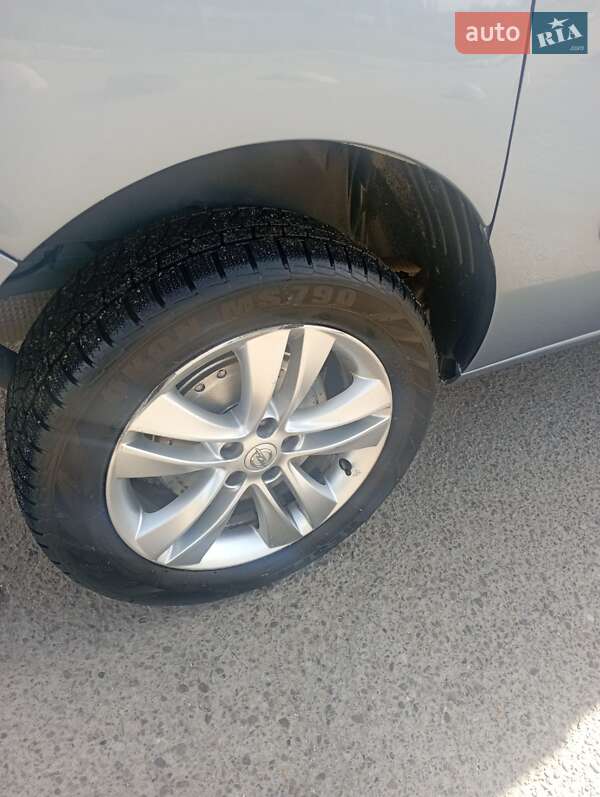 Минивэн Opel Combo 2011 в Черновцах