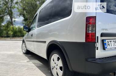 Минивэн Opel Combo 2009 в Калуше