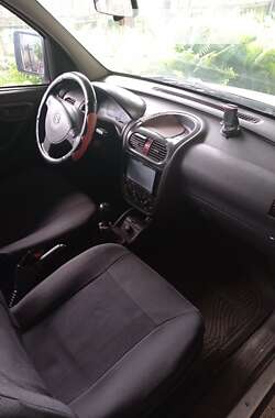 Минивэн Opel Combo 2006 в 