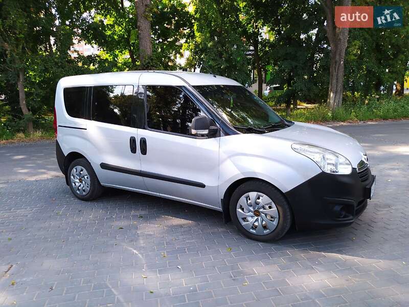 Минивэн Opel Combo 2012 в Виннице