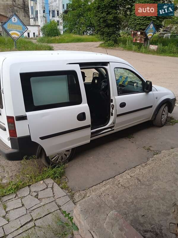 Минивэн Opel Combo 2007 в Краматорске