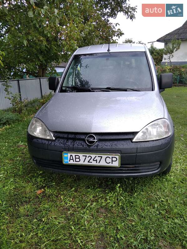 Минивэн Opel Combo 2006 в Баре