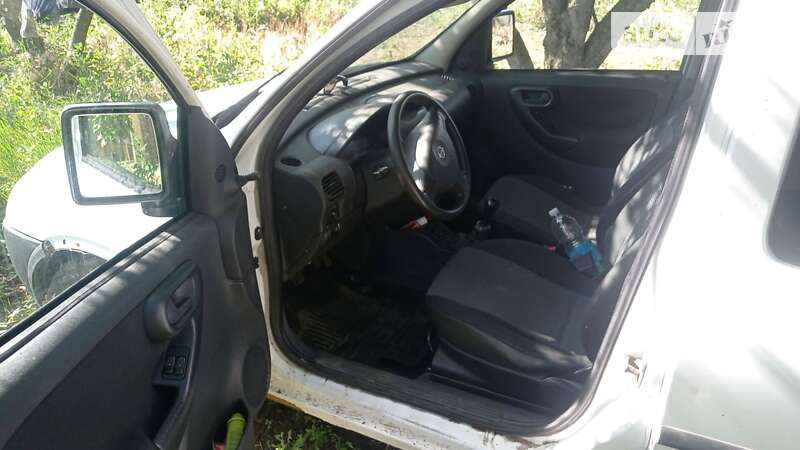 Минивэн Opel Combo 2005 в Ахтырке