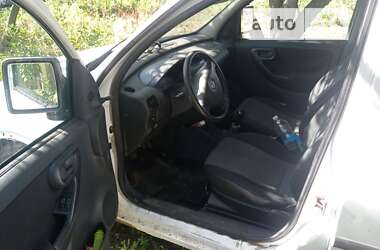 Минивэн Opel Combo 2005 в 