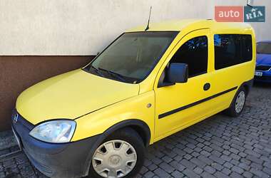 Минивэн Opel Combo 2008 в Ужгороде