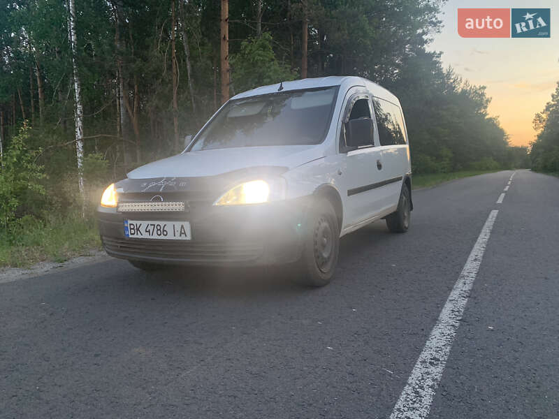 Opel Combo 2006