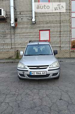 Минивэн Opel Combo 2008 в Днепре