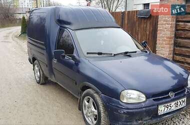 Вантажний фургон Opel Combo 1995 в Івано-Франківську