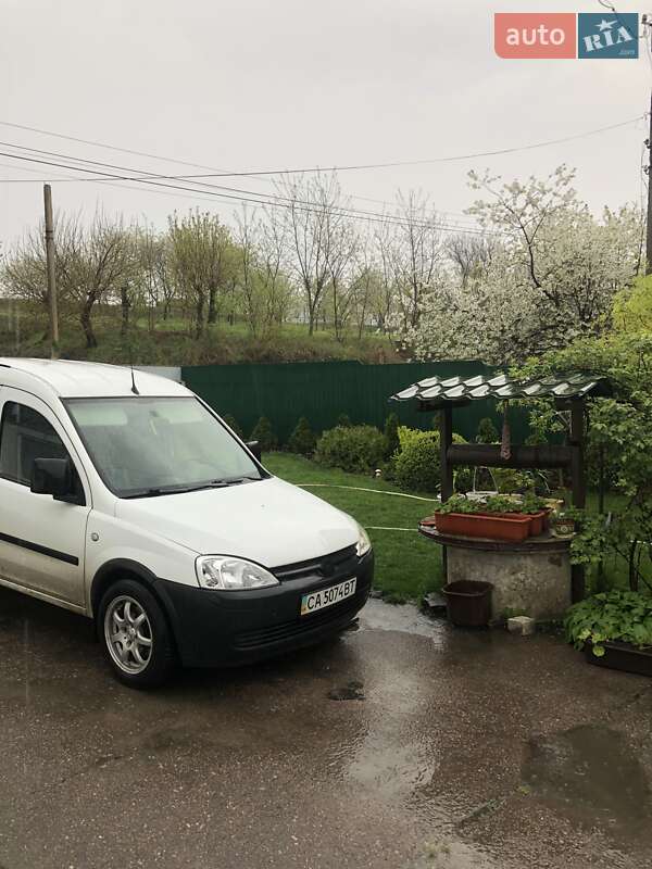 Opel Combo 2005