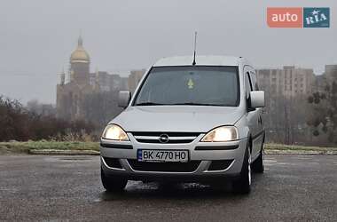Минивэн Opel Combo 2007 в 