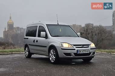 Минивэн Opel Combo 2007 в 