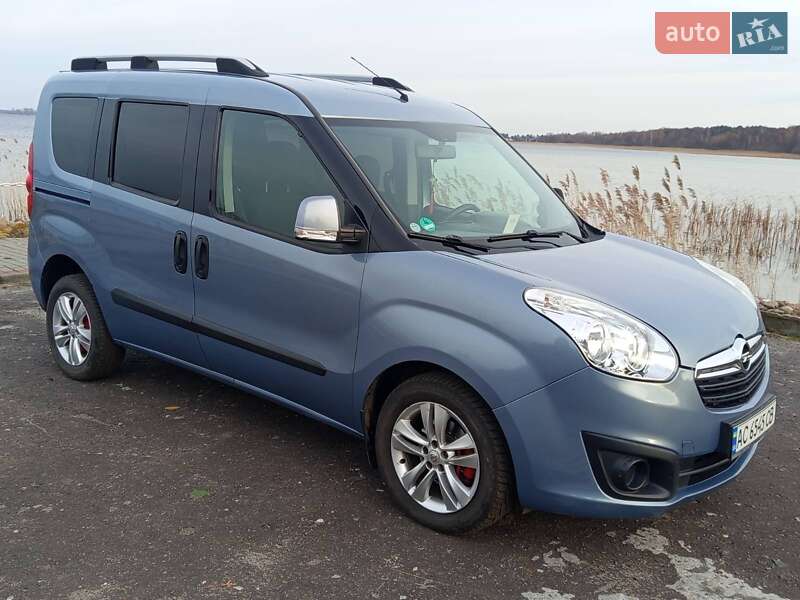 Мінівен Opel Combo 2012 в 