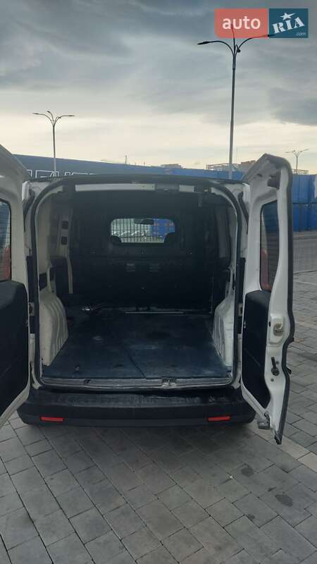 Грузовой фургон Opel Combo 2012 в Ивано-Франковске
