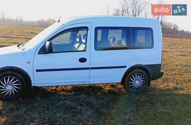 Минивэн Opel Combo 2008 в 
