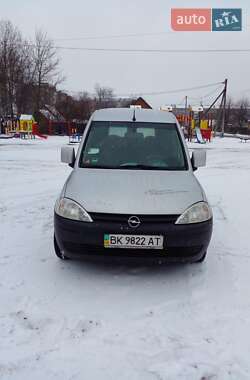 Минивэн Opel Combo 2006 в Сарнах