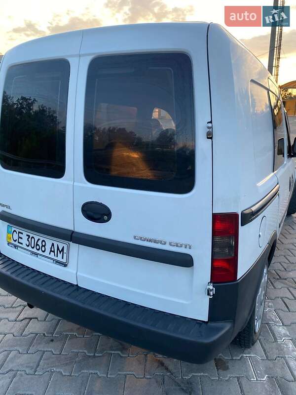 Мінівен Opel Combo 2006 в Чернівцях