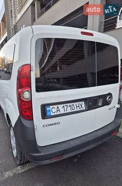 Грузовой фургон Opel Combo 2015 в Львове