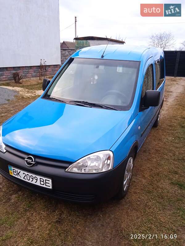 Мінівен Opel Combo 2003 в Березному