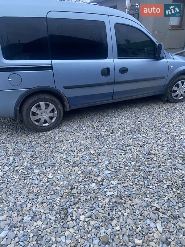 Минивэн Opel Combo 2006 в Заболотове