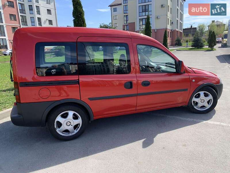 Мінівен Opel Combo 2009 в Рівному