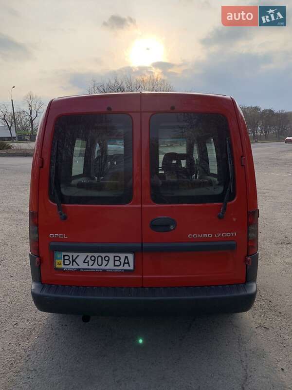Мінівен Opel Combo 2009 в Рівному