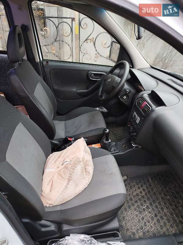 Минивэн Opel Combo 2008 в Старой Выжевке