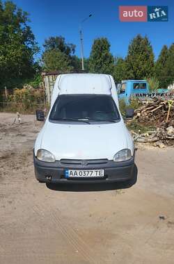 Вантажний фургон Opel Combo 1995 в Києві