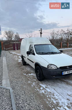 Грузовой фургон Opel Combo 1999 в Тлумаче