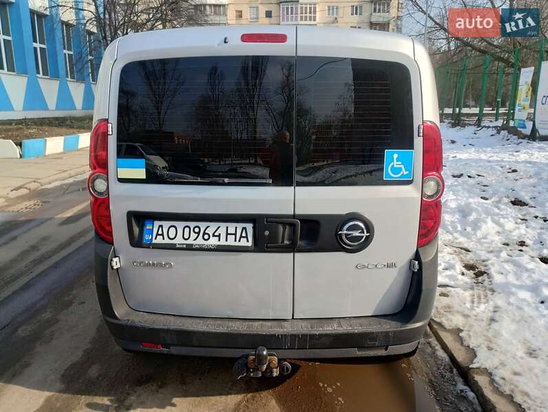 Мінівен Opel Combo 2015 в Києві
