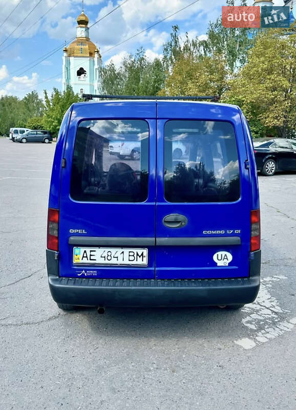 Минивэн Opel Combo 2004 в Кривом Роге