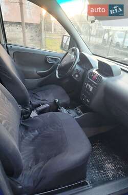 Грузовой фургон Opel Combo 2005 в 